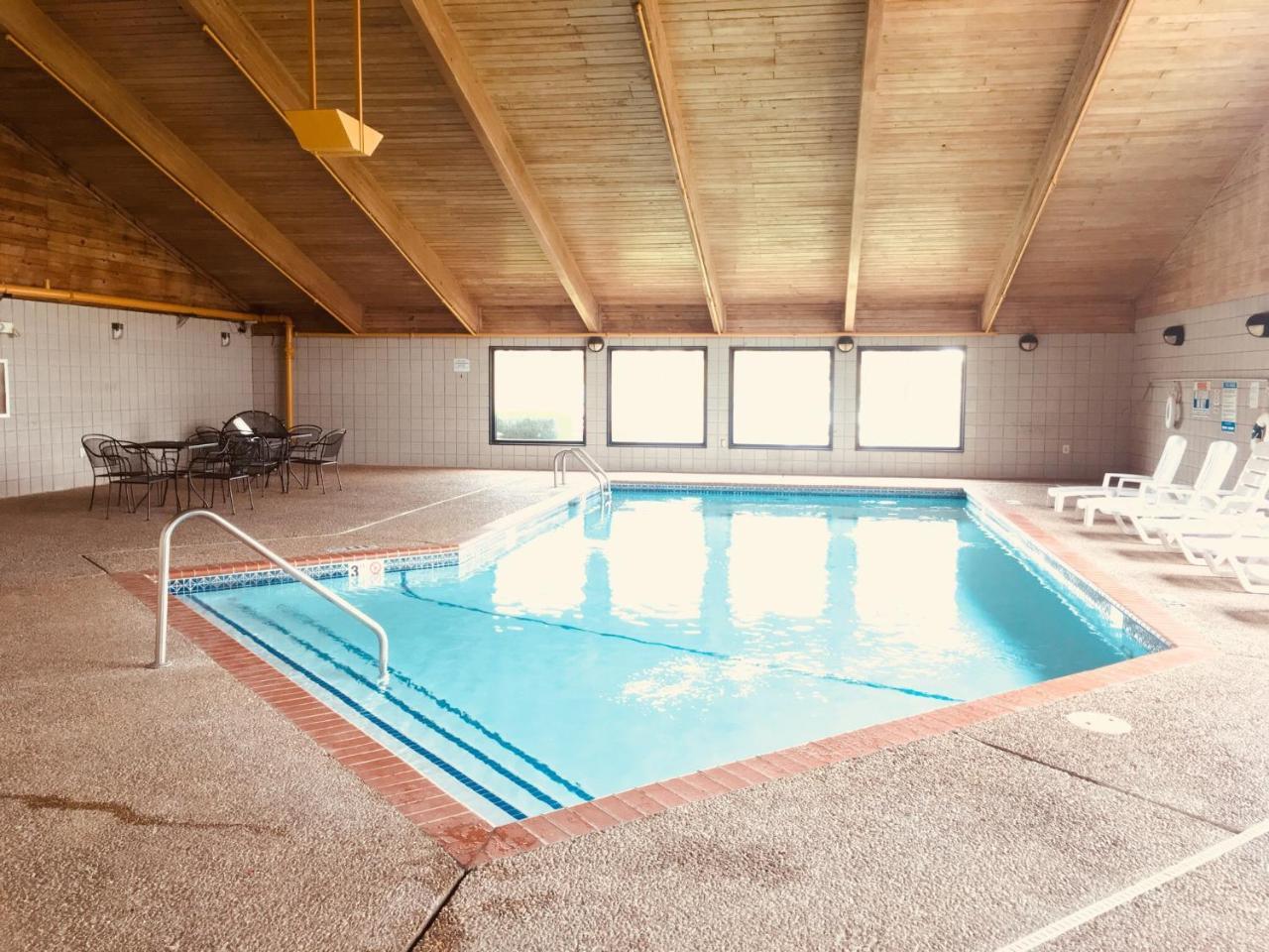 Regency Inn And Suites Stilwell Buitenkant foto